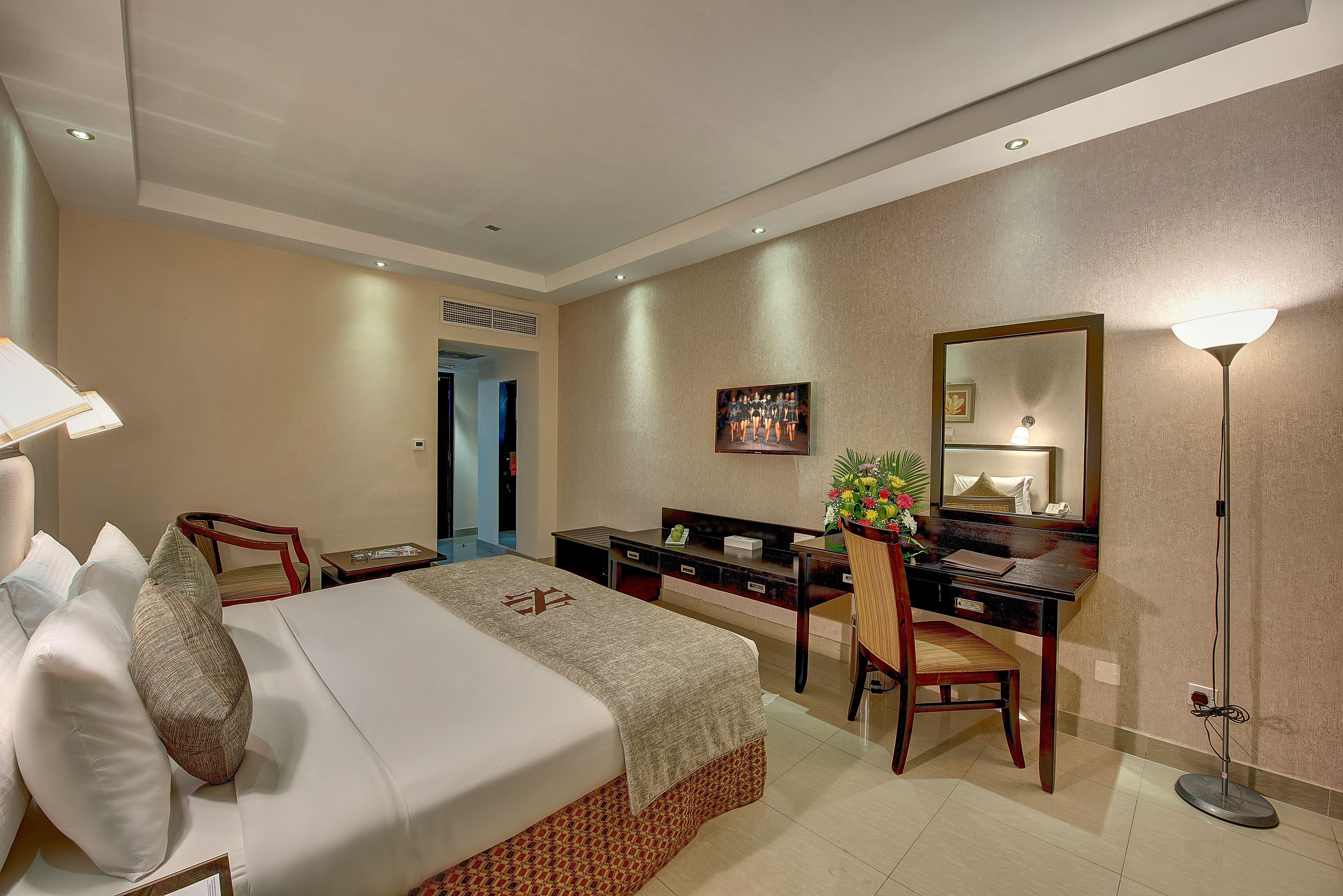 Palm Beach Hotel Дубай Екстериор снимка