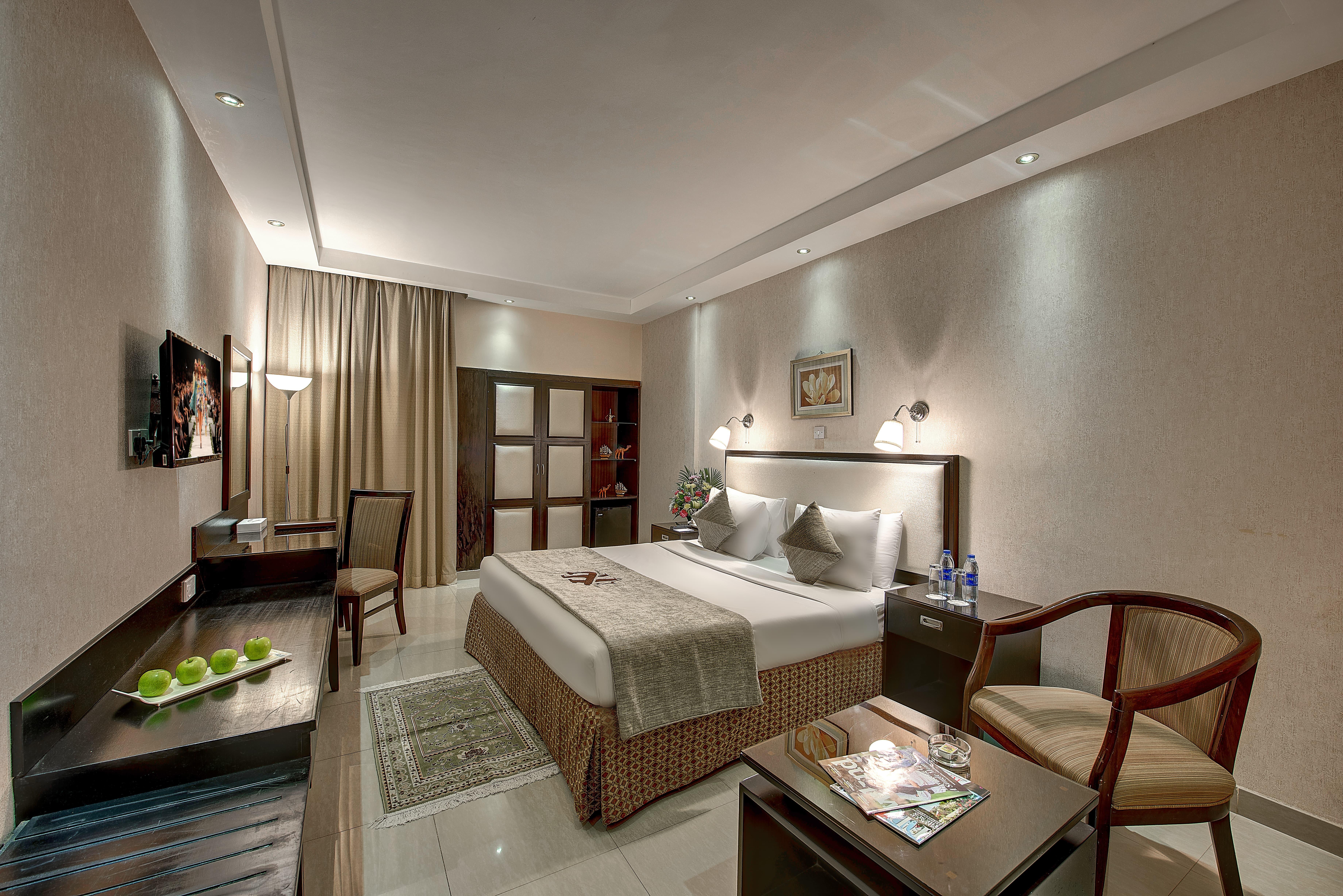 Palm Beach Hotel Дубай Екстериор снимка